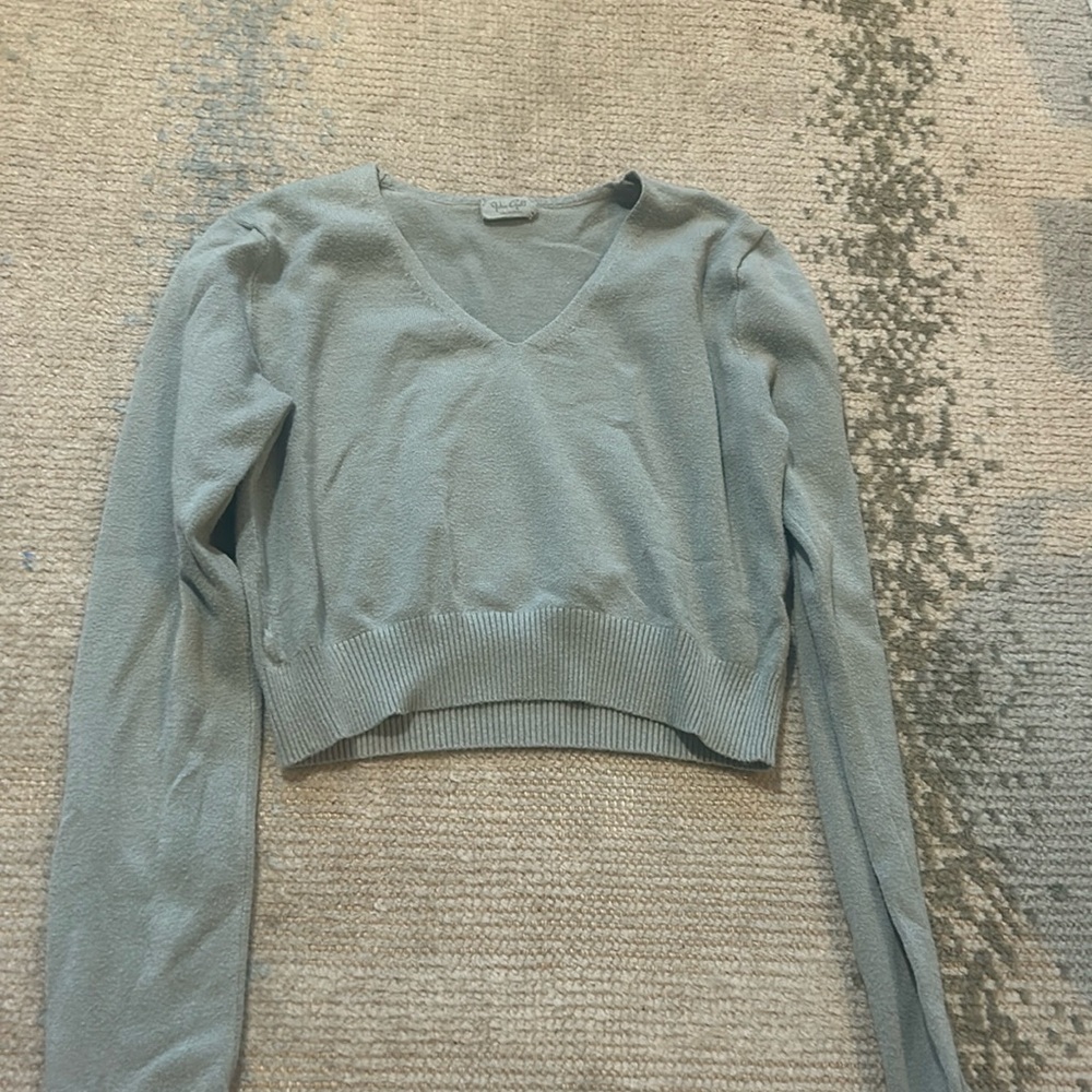 Brandy Melville light green cropped shirt